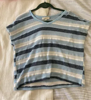 Francesca’s knitted tee  thumbnail 1