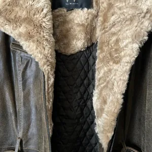 Vintage Leather Jacket Genuine Leather Brown Faux Fur Trim Belted Size XL thumbnail 5