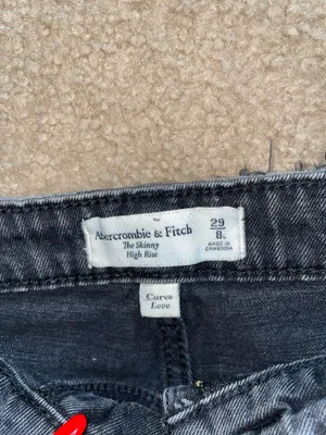 Abercrombie Curve Love High-Rise Jeans Skinny thumbnail 2
