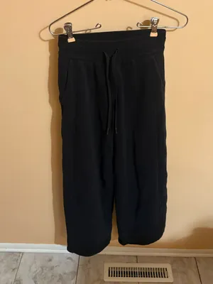 Lululemon Scuba Mid-Rise Wide-Leg Full-Length Pants in Black thumbnail 3