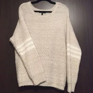 ✨Jessica Simpson Tan Knit Crewneck Chunky Sweater✨ thumbnail 2