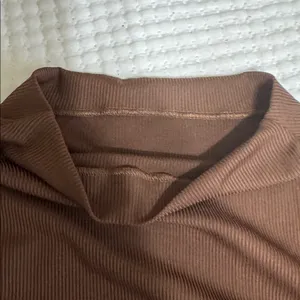 Brown Dress Top Scruch On The Sides thumbnail 5