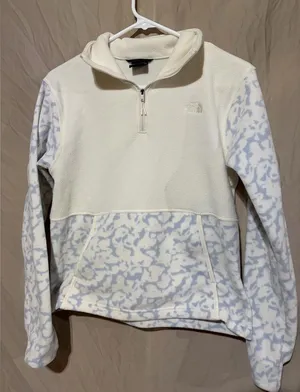 North face long sleeve thumbnail 1
