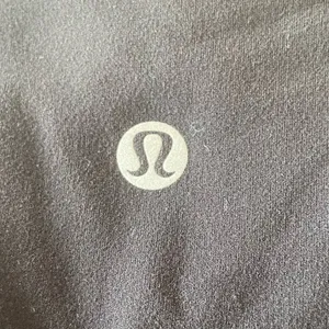 Lululemon Black Align Joggers 25” *size 2 thumbnail 5
