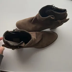 Dolce Vita Brown Leather Sierra Buckle Ankle Boots Western Women's 7.5 thumbnail 4