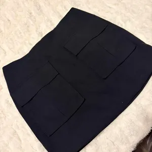 Forever 21 black mini cargo skirt thumbnail 1