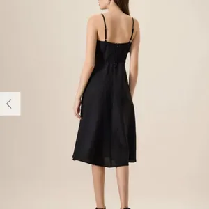 RIHOAS The Black Sweetheart Neck Slip Midi Dress 22 thumbnail 2