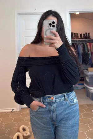 Abercrombie Off The Shoulders Top thumbnail 1