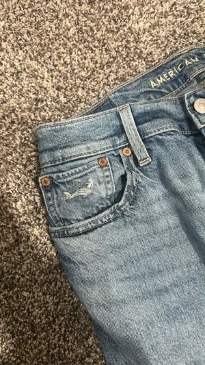 American Eagle Jeans thumbnail 5