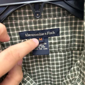 Vintage Abercrombie & Fitch Half Button Front Shirt thumbnail 3