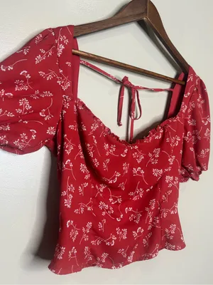Abercrombie & Fitch Floral Print Puff-Sleeve Sweetheart Neckline Top thumbnail 3