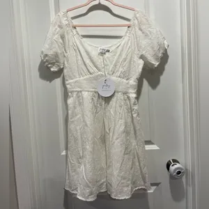 Princess Polly Maeve Embroidered Mini dress Size 6 thumbnail 5