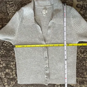 Aerie NWT Women’s Size S Heather Gray Gotta Jet! Ribbed Knit Button Polo Sweater thumbnail 11