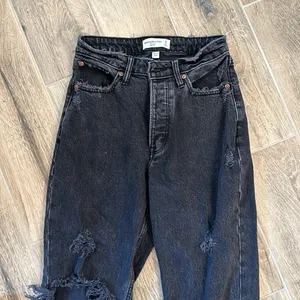 Abercrombie jeans thumbnail 2