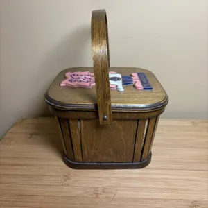 Caro-Nan Hand Painted Wooden Basket Purse‎ Tennessee Lions Club Logo Vintage thumbnail 6