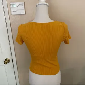 Hollister Short Sleeve Ribbed Top thumbnail 4
