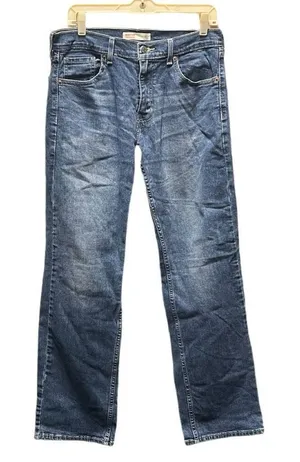 Levi’s woman’s size 30W 32” inseam relaxed fit boot cut jeans thumbnail 1