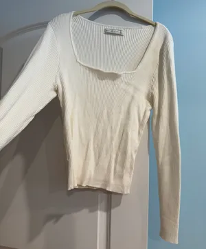 Abercrombie Sweater thumbnail 1