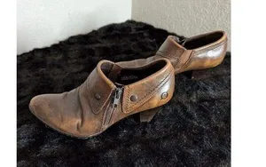 Born Ankle Bootie Brown Size 7.5 Womens Leather Zip Up Boots thumbnail 1