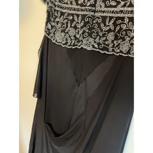 Pisarro Night Short Sleeve Long Beaded Gown Black Sz 10 NEW READ thumbnail 10