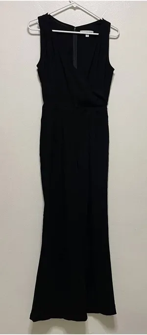 Abercrombie & Fitch Black V- Neck Sleeveless Jumpsuit thumbnail 1