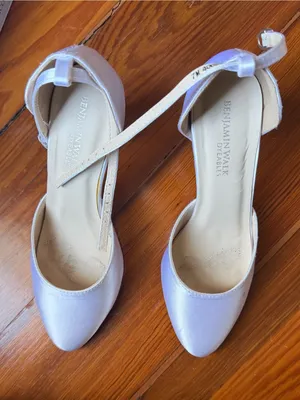 Benjamin Walk Dyeables Amanda Style White Satin Block Heel Closed Toe Pumps thumbnail 15