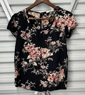 Papaya Black Floral Short Sleeve Blouse thumbnail 1