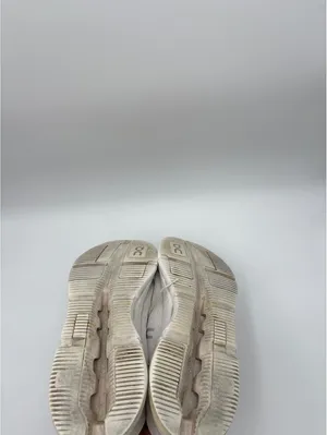 On Cloud Woman’s Size 10.5 Running Shoes - Excellent Condition-Running Or Casual thumbnail 7