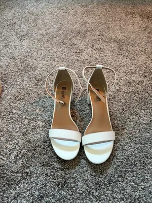 White Heels Amazon thumbnail 3