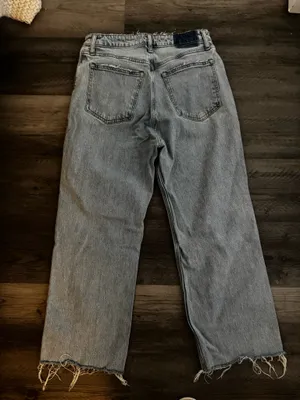 Abercrombie High-Rise Jeans 90s Curve Love thumbnail 3