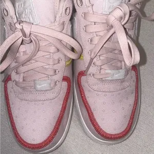 Nike air forces with stick details thumbnail 1