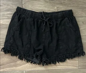 Amazon Black Stretchy Casual Frayed Hem Shorts thumbnail 1