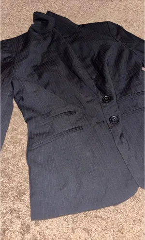 Black blazer thumbnail 2