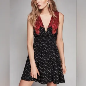 Free People Walking Through My Dreams Mini Dress Women’s Medium Black/Red Floral thumbnail 2