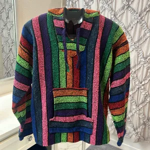 Authentic Mexican poncho Size L thumbnail 1