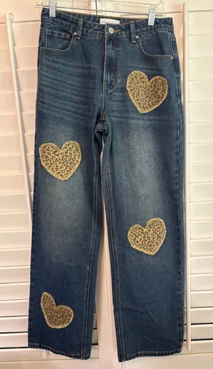 Angel Kiss‎ Leopard Heart Patch Jeans thumbnail 1