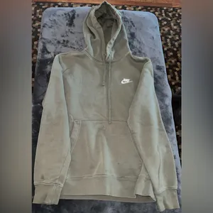 Nike Green Hoodie Size Small thumbnail 5