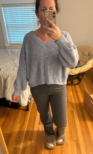 Sweater thumbnail 1