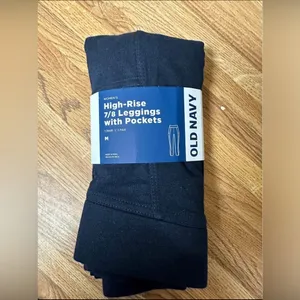 NWT Old Navy High-Rise 7/8 Leggings with Pockets Navy Size M thumbnail 3