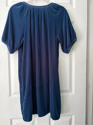 Women’s Navy Blue Velvet Dress thumbnail 2
