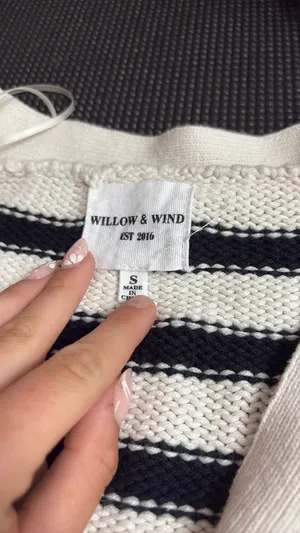 Sweater Multiple thumbnail 2