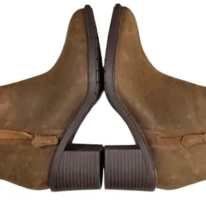 Clarks Scene Zip Ankle Boots Womens 8 Brown Waxy Leather Block Heel Rustic Chic thumbnail 6