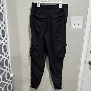Lululemon Dance Studio Relaxed-Fit Mid-Rise Cargo Jogger Black Size Medium thumbnail 5