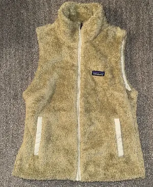 Women’s patagonia vest thumbnail 1