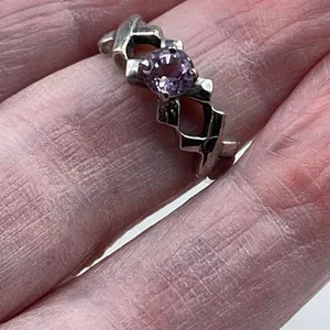 Sterling silver and Amethyst ring size 7 thumbnail 4