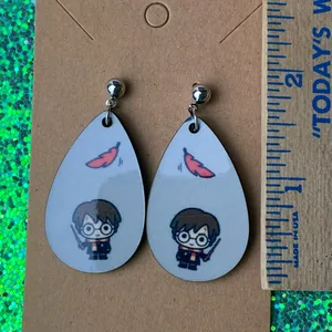Harry Potter Dangle Pierced Earrings, New thumbnail 3