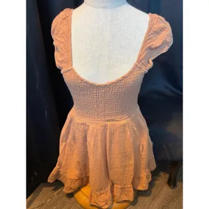 American‎ Eagle Smocked Mini Dress Terracotta Peach Ruffle Hem Size Medium thumbnail 5