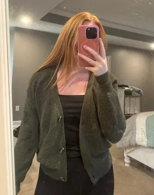 Green Cardigan thumbnail 4