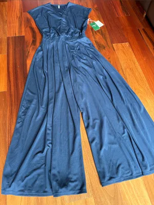 NWT Halara jumpsuit thumbnail 3