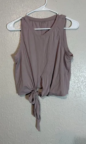 Lululemon Tank thumbnail 1